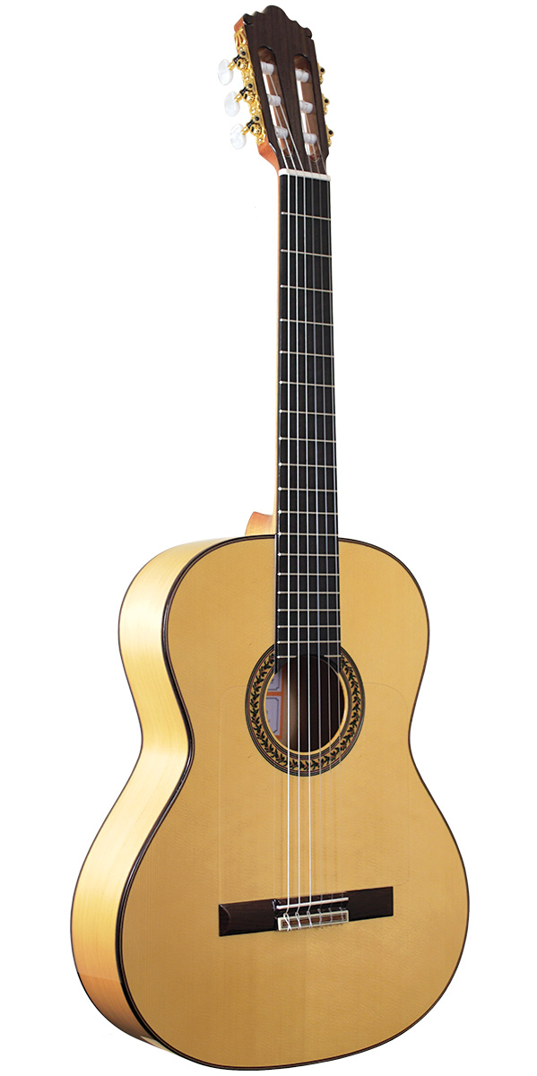 4N CWE Cutaway | José Ramírez Classical Guitars